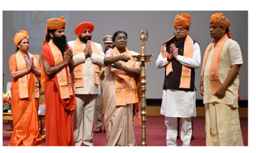 हरिद्वार में राष्ट्रपति का दीक्षांत समारोह में स्वागत, महिलाओं की शिक्षा में विशेष उपलब्धि का जश्न