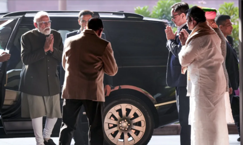 पीएम मोदी ने यूपी के एनडीए सांसदों को दी सलाह — “सोशल मीडिया पर सक्रिय रहें, जनता तक काम पहुंचाएं”