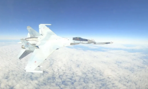 क्रीमिया में रूस का Su-30 फाइटर जेट क्रैश, दोनों पायलट सुरक्षित