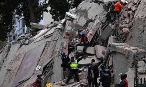 वेनेजुएला में भूकंप का कहर: मृतकों की संख्या 1,450 के करीब, 50 हजार से अधिक लोग अब भी लापता