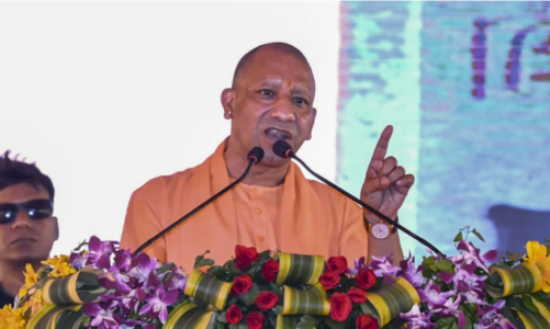 अमरोहा में गरजे सीएम योगी, सपा-कांग्रेस पर साधा निशाना; बोले- ‘2017 से पहले आस्था और सुरक्षा दोनों खतरे में थीं’